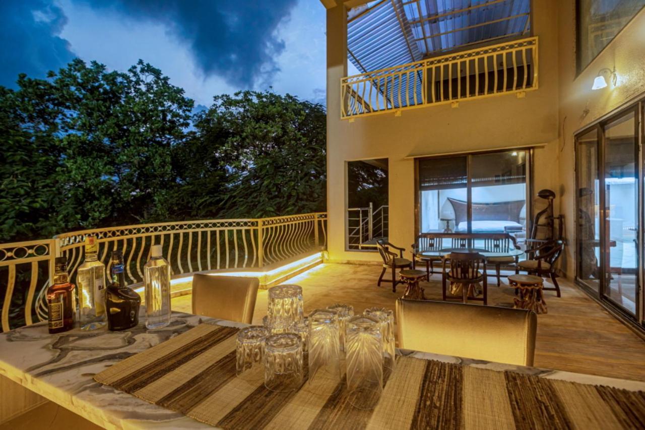 Saffronstays Aura, Alibaug - Luxury Pool Villa With A Game Room And Spacious Lawn Alībāg Exterior foto